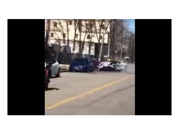 скриншот с сайта YouTube
