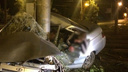 В Самаре «десятка» на скорости влетела в столб: водитель погиб на месте