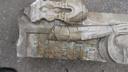 На улице Фрунзе в Самаре нашли фрагменты старинных могильных плит