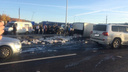 «Молоко растеклось по дороге»: на Московском шоссе «Гранта» уронила грузовую «газель»
