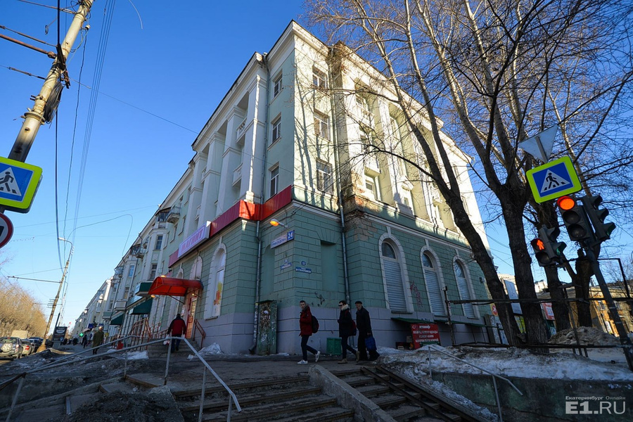 Многие дома на улице Грибоедова строили пленные немцы.