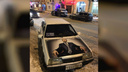 Ярославец нарисовал гигантский портрет Путина на капоте машины