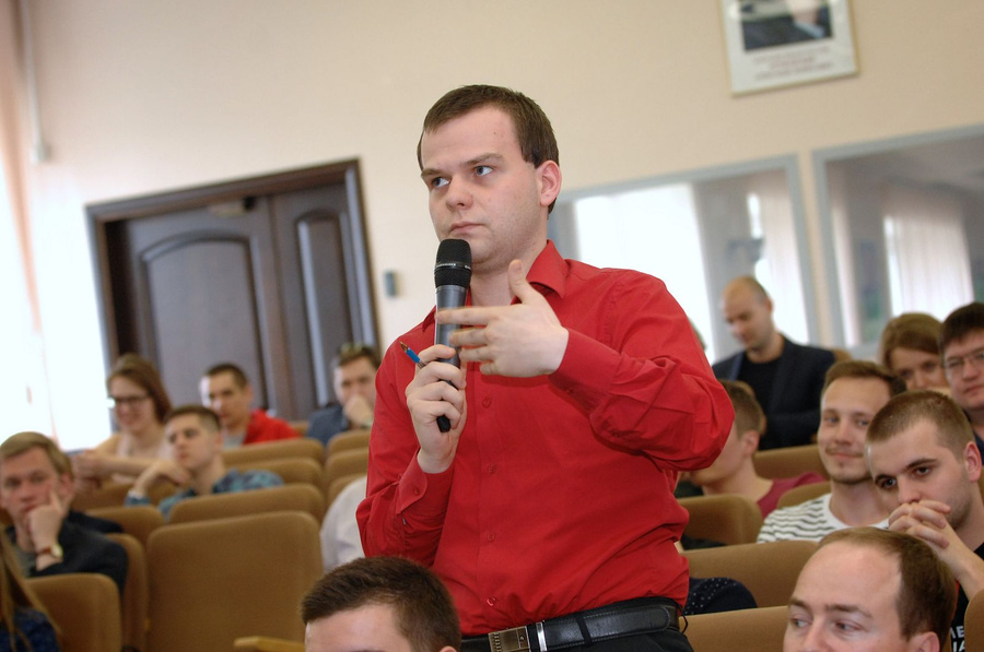 Участники слушаний смогли получить ответы на вопросы, связанные с инновационными проектами Сбербанка.
Участники слушаний смогли получить ответы на вопросы, связанные с инновационными проектами Сбербанка.