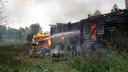 Разжигая печь, женщина спалила свое имение в Ярославской области