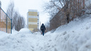 Управляющие компании Кировского района заставляют убирать снег во дворах