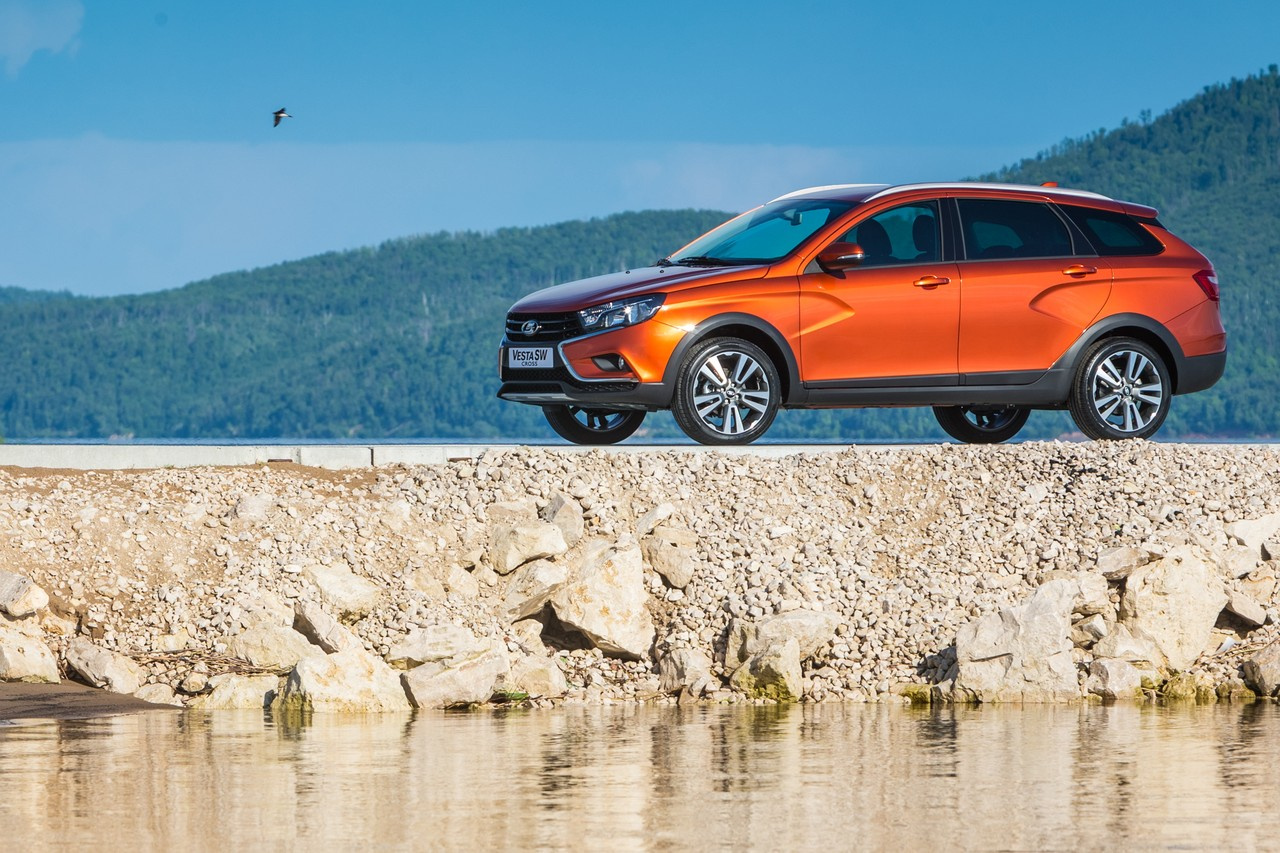 Lada Vesta SW Cross, продажи которой стартуют в ближайшие месяцы, можно будет купить с использованием госсубсидий Lada Vesta SW Cross, продажи которой стартуют в ближайшие месяцы, можно будет купить с использованием госсубсидий