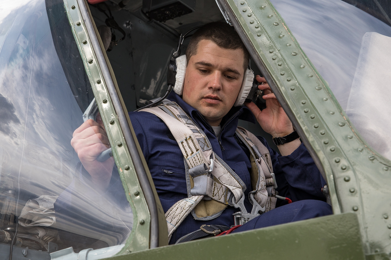 Экзамены проходят на вертолётах Ми-8 Экзамены проходят на вертолётах Ми-8