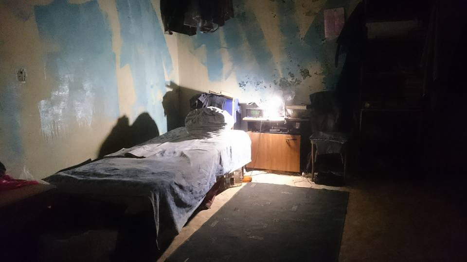 Место, где мужчина смог выжить в холода, имеет самые минимальные условия для жизни Место, где мужчина смог выжить в холода, имеет самые минимальные условия для жизни