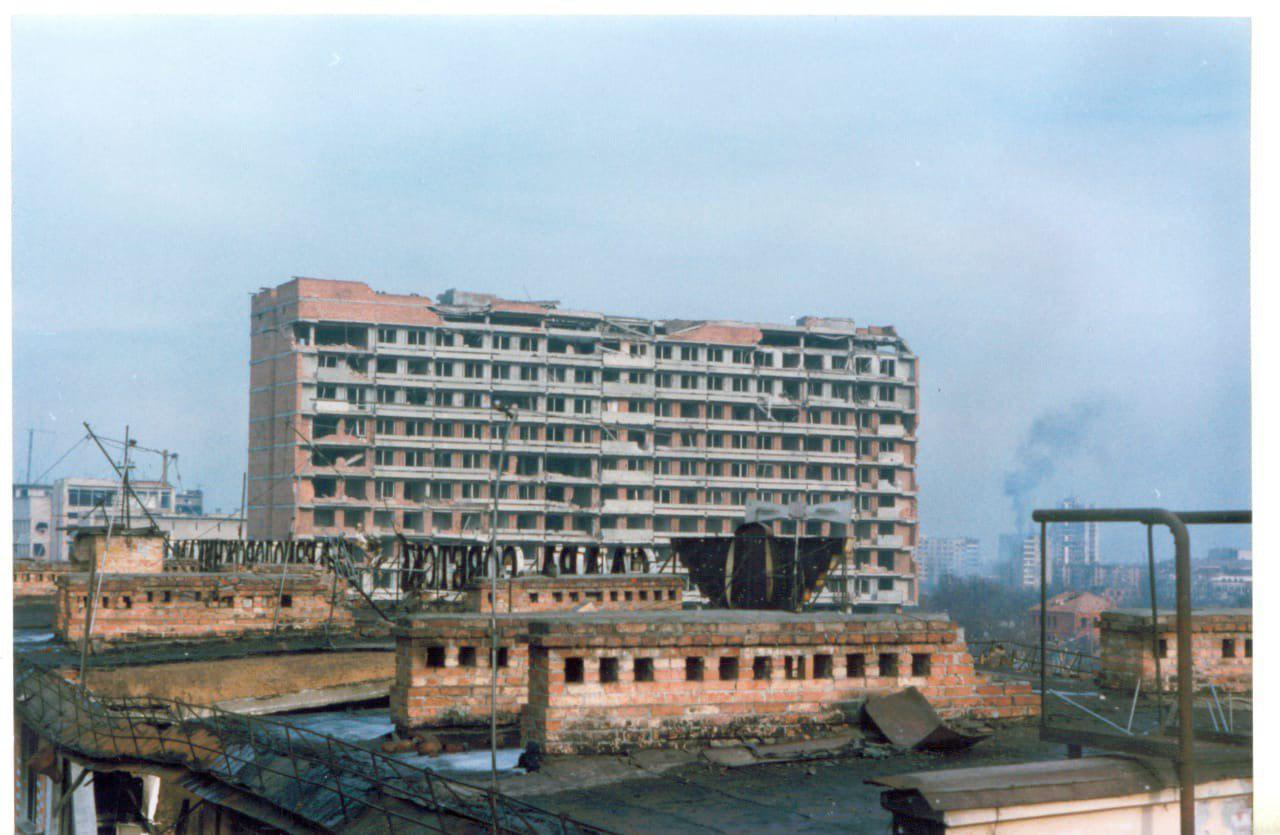 Вид с железнодорожного вокзала, Грозный, 1995 год