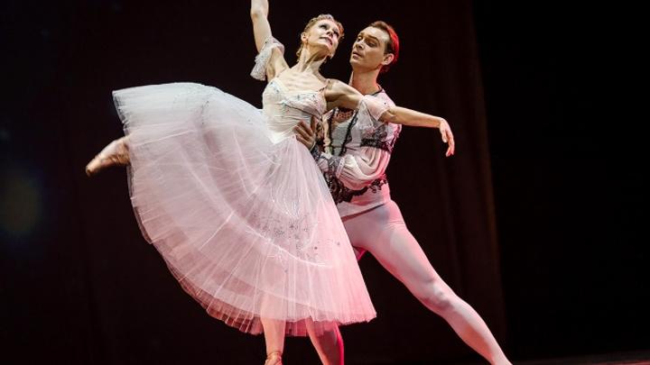 «Я знаю, что зрительный зал будет полон»: прима челябинского балета устроила праздник танца