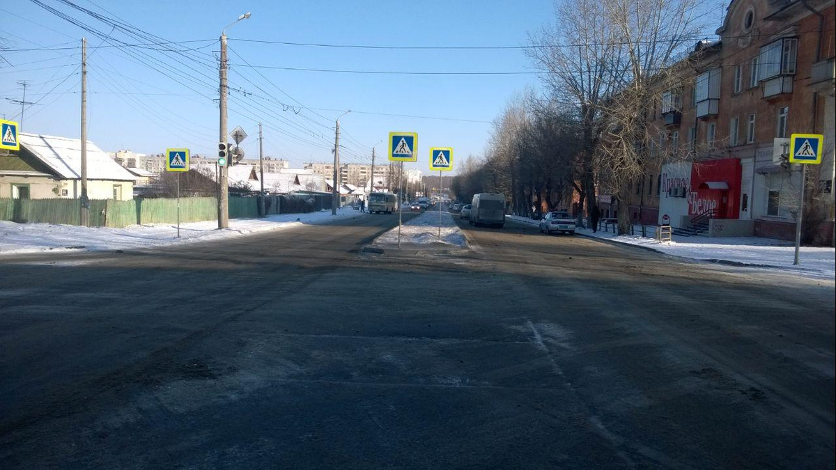 Неизвестный автомобилист сбежал от сбитой им женщины Неизвестный автомобилист сбежал от сбитой им женщины