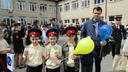 Ростовские школьники устроили ярмарку, чтобы помочь мальчику с сожженным лицом