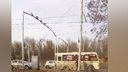 Нашли выход: в Ростове пассажиры маршрутки выбирались из салона через окно