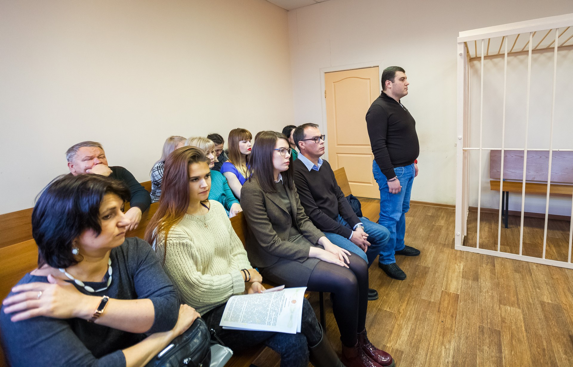 Аветик Авонян (стоит) не захотел озвучивать, признаёт вину или нет Аветик Авонян (стоит) не захотел озвучивать, признаёт вину или нет