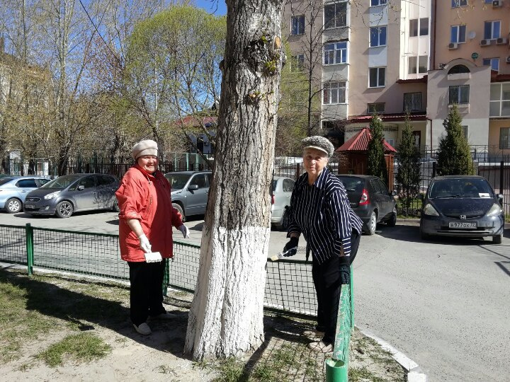 Активные жители домов №39 на улице Республики и №31 на Дзержинского тоже ждут приезда Семенович.