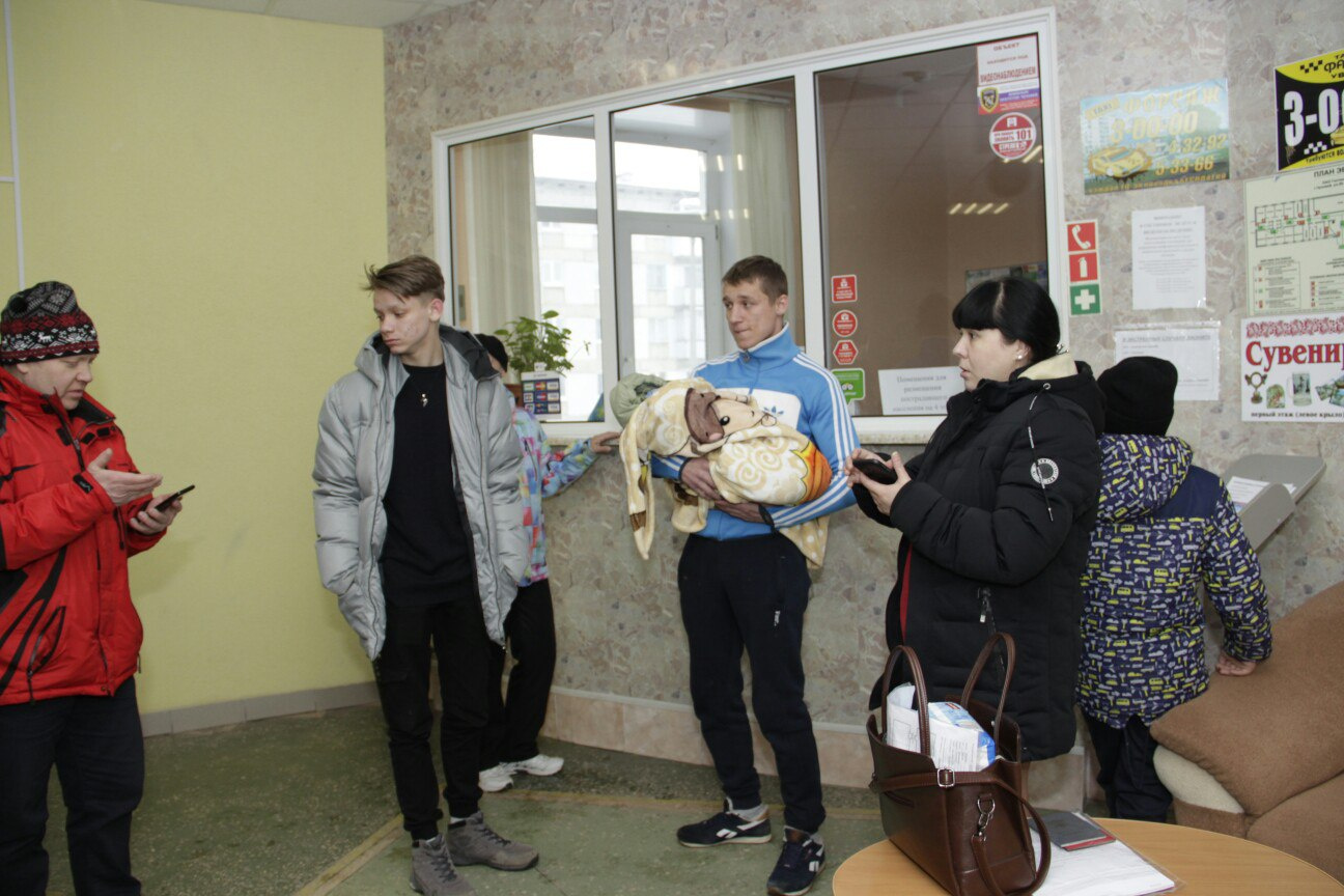 Сейчас все погорельцы находятся в гостинице Сейчас все погорельцы находятся в гостинице