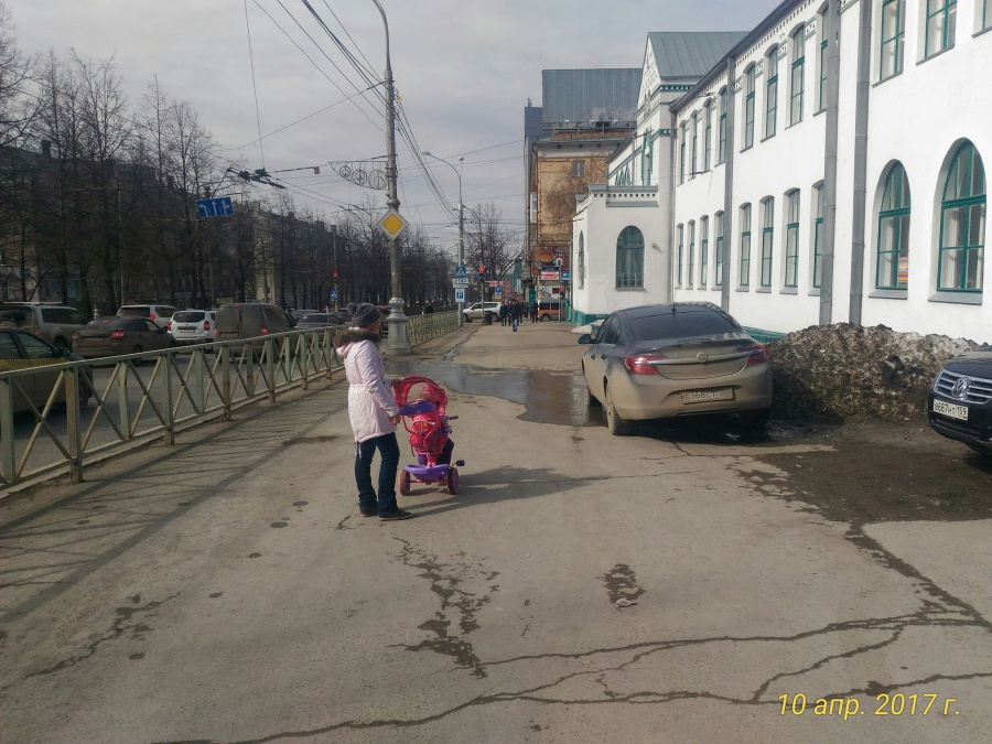 Нарушителя заметили на Комсомольском проспекте