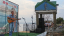 В Волгограде поклонников Высоцкого выгнали с традиционной плавучей сцены
