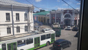 В центре Ярославля встали в пробку троллейбусы