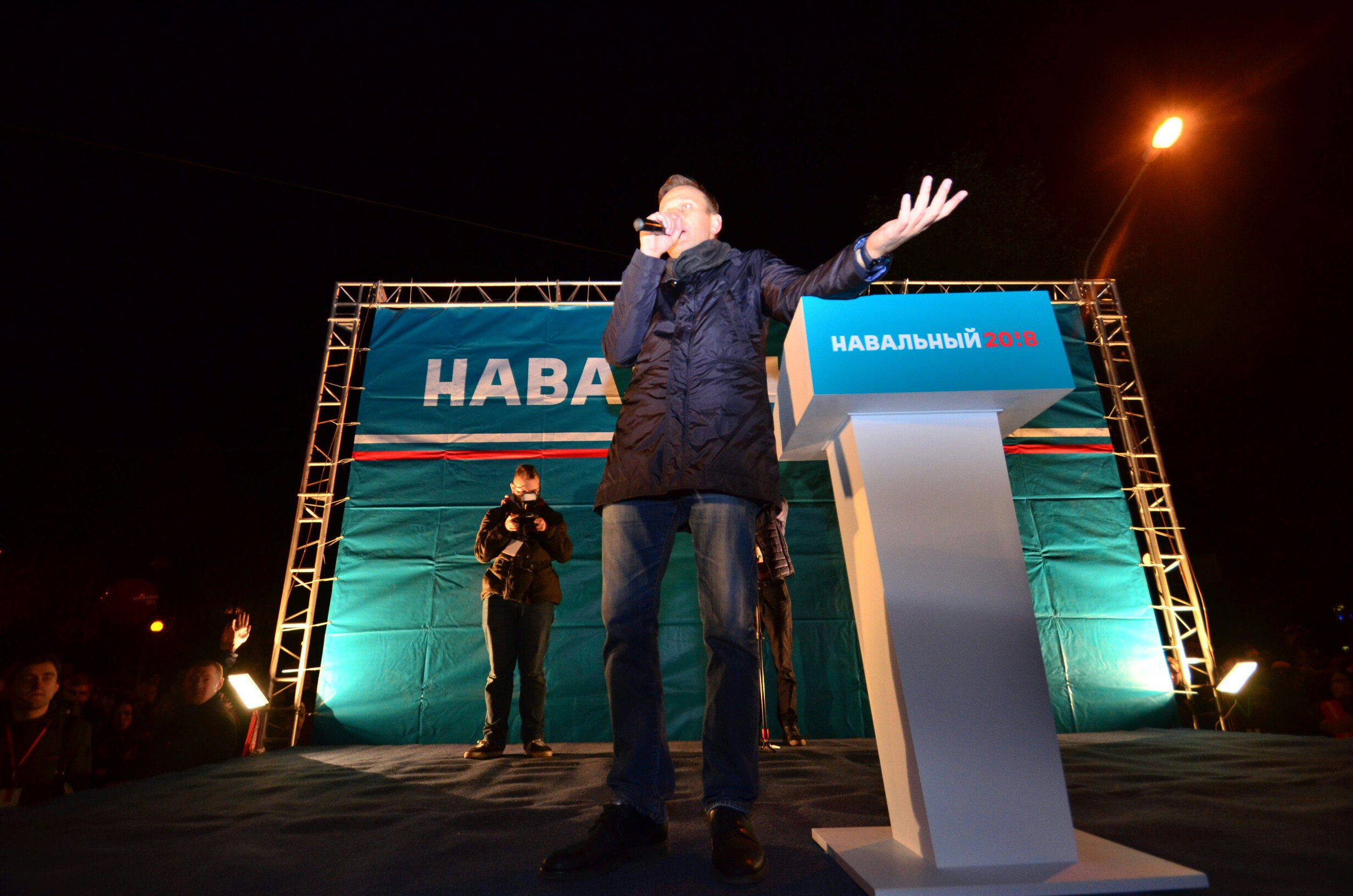 Навальный обещает дружбу России с внешним миром