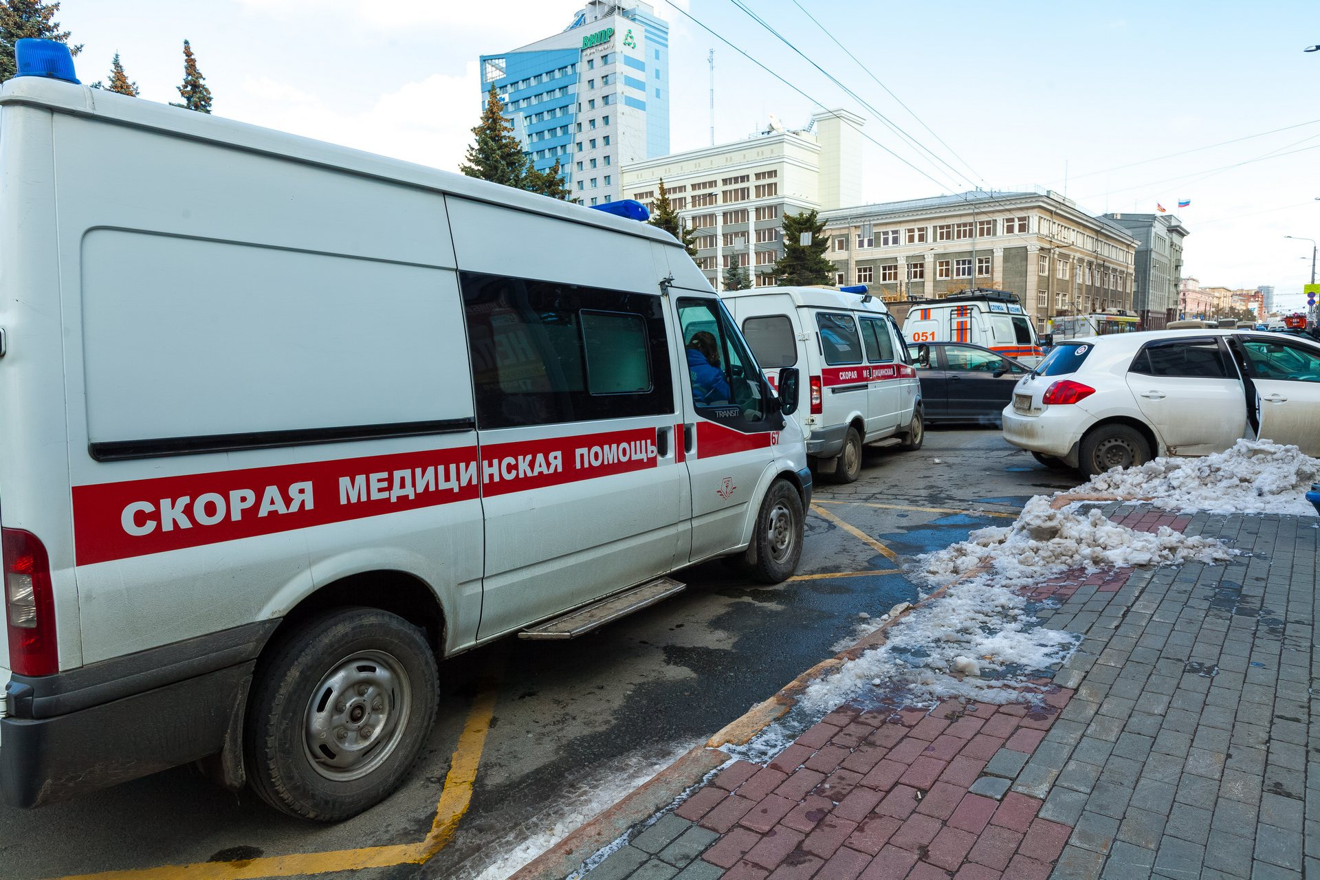 Из-за "минирования" министерств на проспекте Ленина возникла пробка