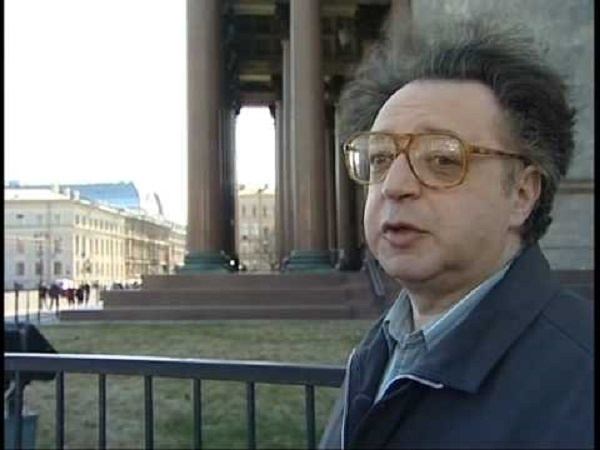 Журналист Михаил Золотоносов
