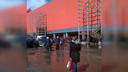В Самаре из-за учебной тревоги эвакуировали ТЦ «Космопорт»
