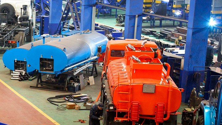От фургона до тяжеловоза: Уральский завод спецтехники расширяет горизонты