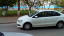 В Тольятти около школы женщина на Volkswagen сбила 7-летнюю девочку