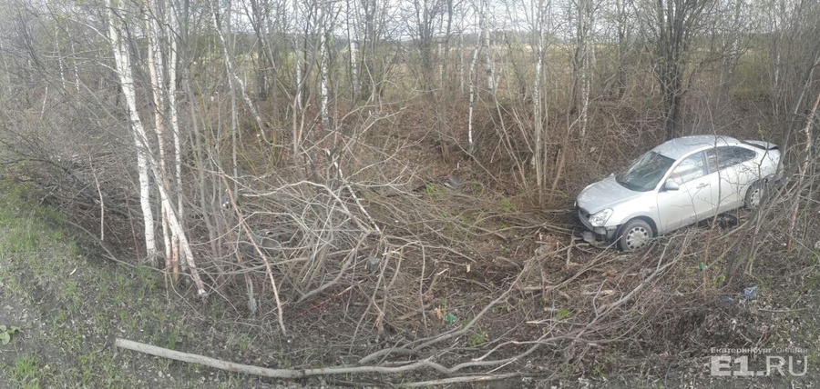 Водитель "наломал дров".
Водитель "наломал дров".