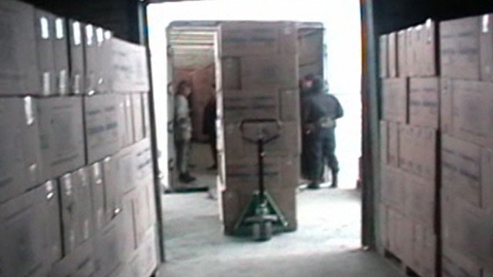 Челябинская полиция изъяла 13 тысяч километров поддельной туалетной бумаги