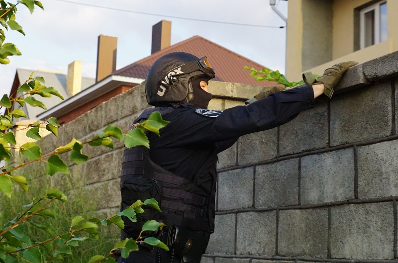 Появление ОМОНа для подозреваемых стало полной неожиданностью Появление ОМОНа для подозреваемых стало полной неожиданностью