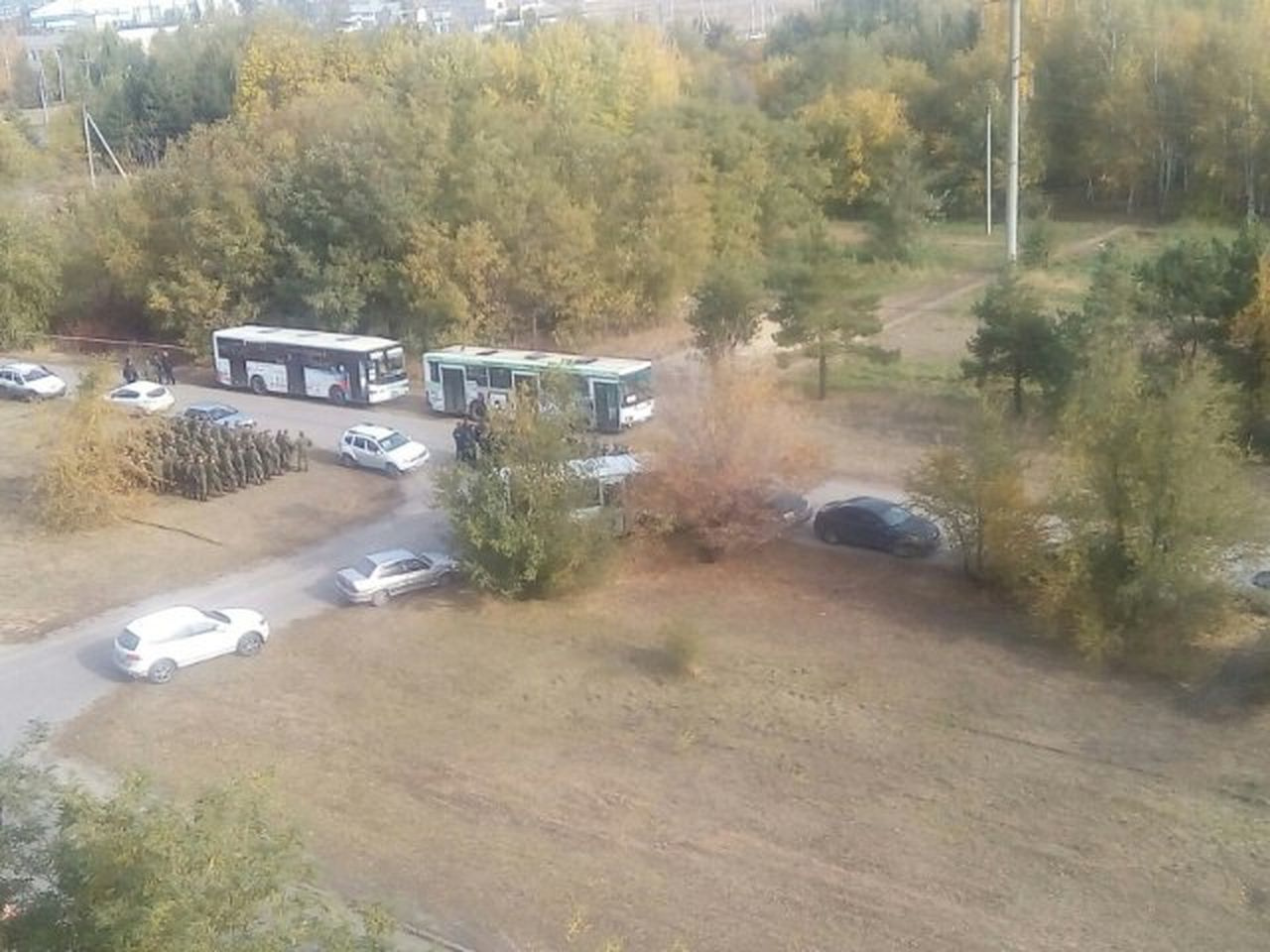 Оцепление полиция не снимала ни вечером, ни ночью Оцепление полиция не снимала ни вечером, ни ночью