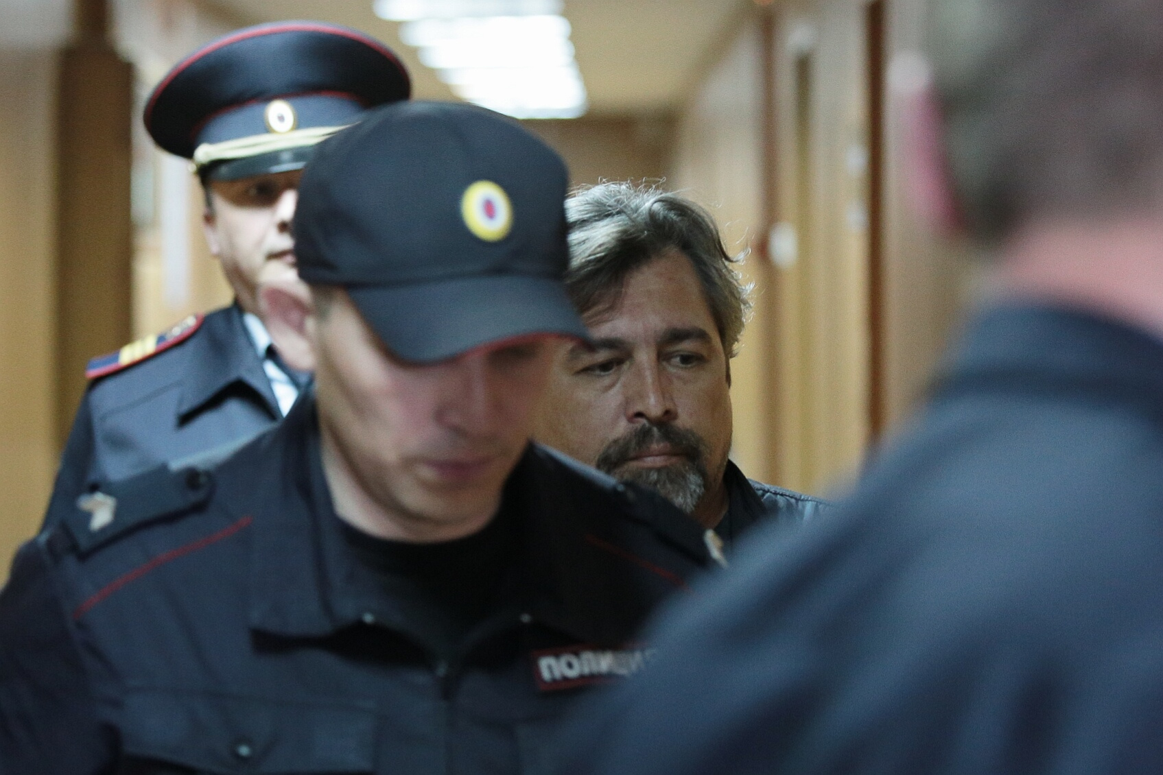 Юрия Чанова задержали 15 мая в аэропорту Кольцово по возвращении из отпуска