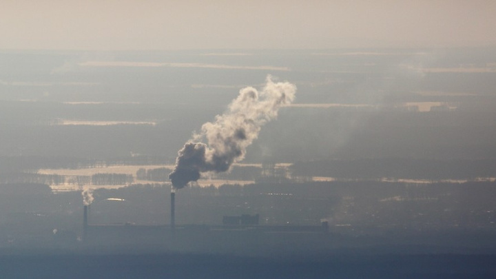 «Отсрочек не будет»: челябинским заводам дали год на снижение выбросов