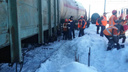 На рабочих упала пустая цистерна: подробности трагедии на железной дороге