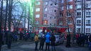 Крупный пожар в Ярославле: за Волгой горит многоквартирный дом