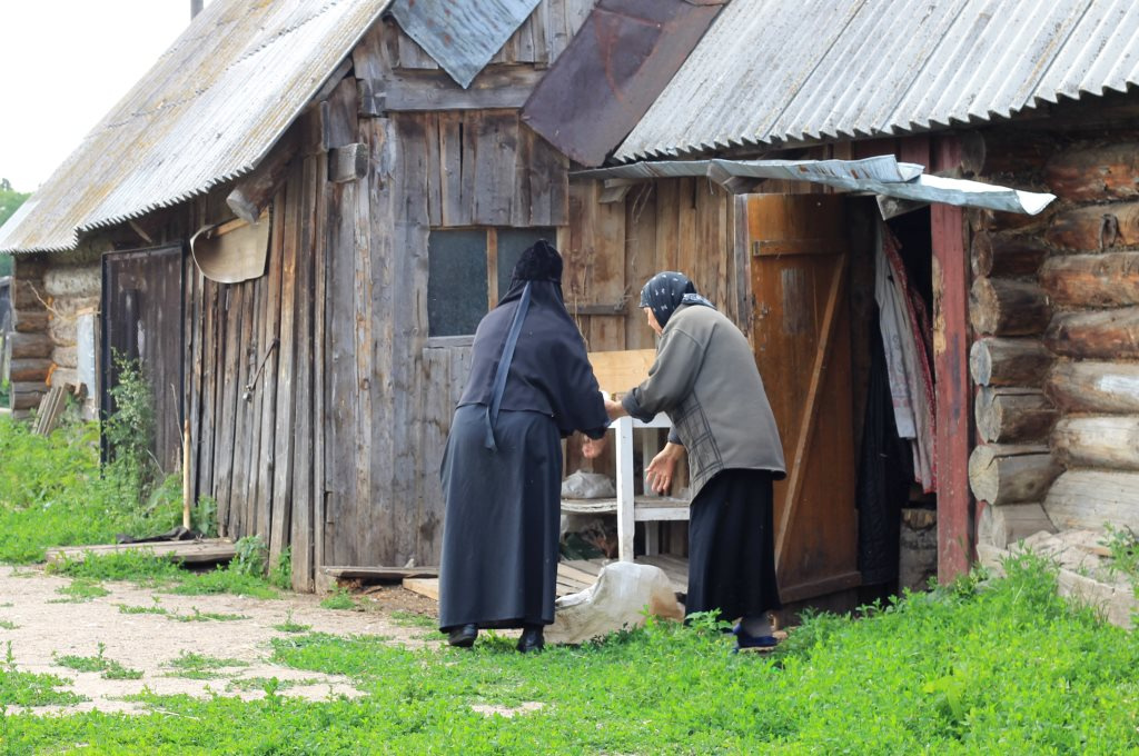 В монастырь, храм и музей можно прийти бесплатно, если соберетесь остаться на ночь, помогите монахиням по хозяйству В монастырь, храм и музей можно прийти бесплатно, если соберетесь остаться на ночь, помогите монахиням по хозяйству
