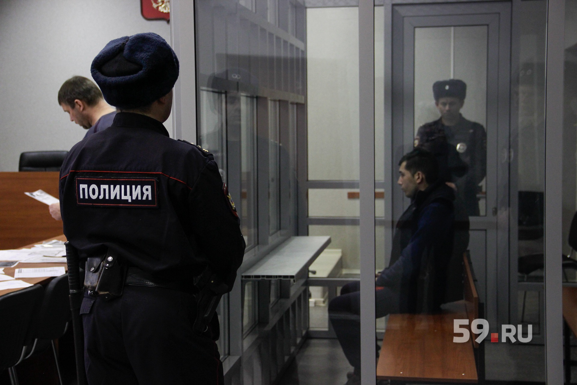 Александра отпустили под домашний арест Александра отпустили под домашний арест