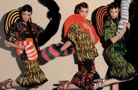 Полосатые шляпы Prada