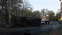 Опасный перекресток: на Каховской — Юных пионеров иномарка опрокинула грузовик