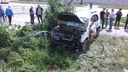 Водитель иномарки в Челябинске вылетел на тротуар и перевернулся