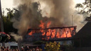 «Крыша "плавилась" от жара»: в Новокуйбышевске жилой дом выгорел дотла