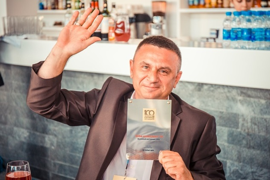 Авиакомпания победа бортпроводники. Рекламные баннеры авиакомпании победа. Победа строительная компания. International company examples. Группа компаний победа.