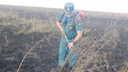 Крупный пожар в Азовском районе тушили более 100 человек
