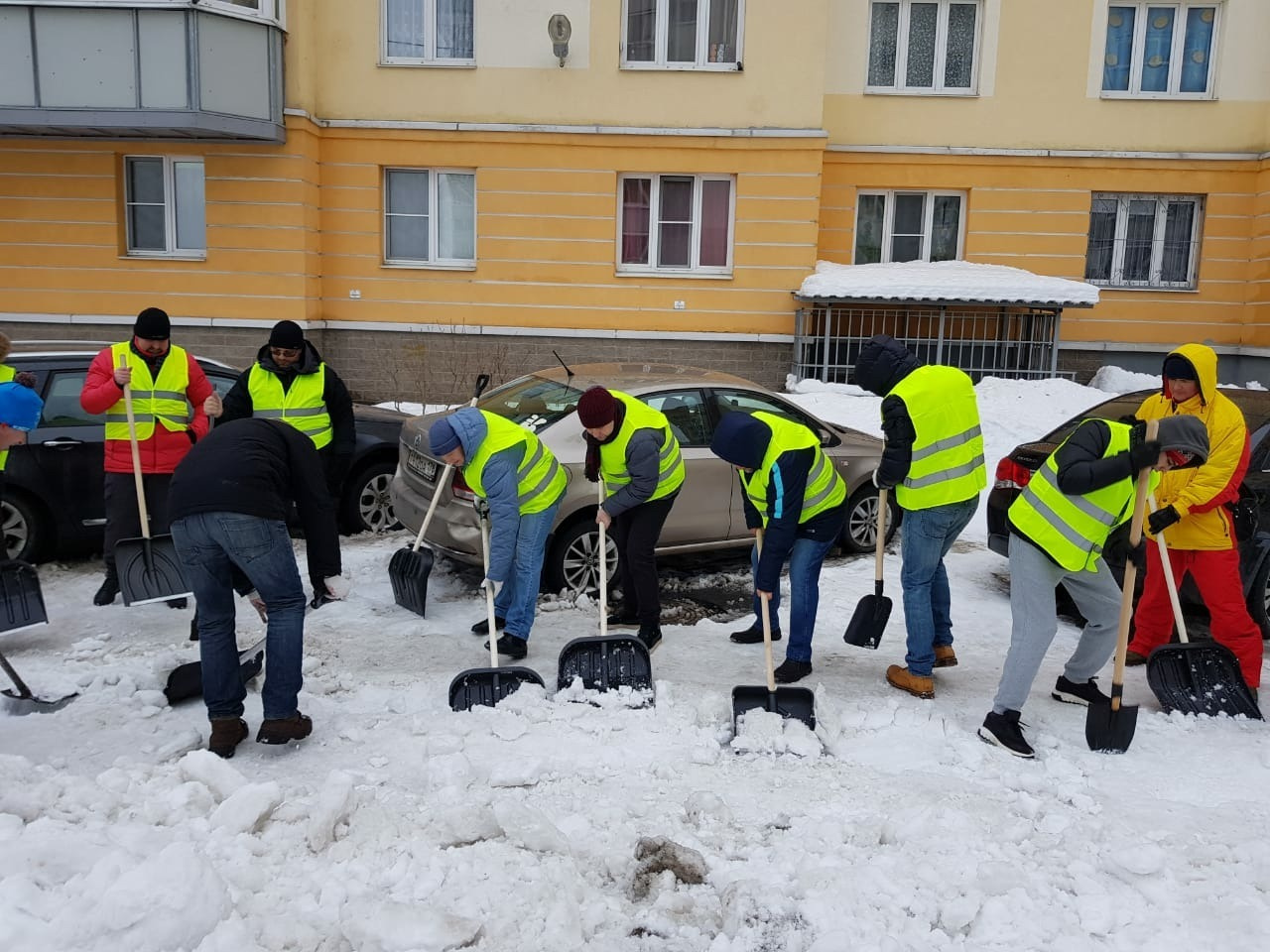 Секрет «флешмоба» в Осиновой Роще раскрыт. Тем временем лёд ломает вывески  - 9 февраля 2019 - ФОНТАНКА.ру