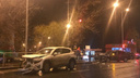 «Обе машины всмятку»: на Ново-Садовой столкнулись Skoda и Mazda