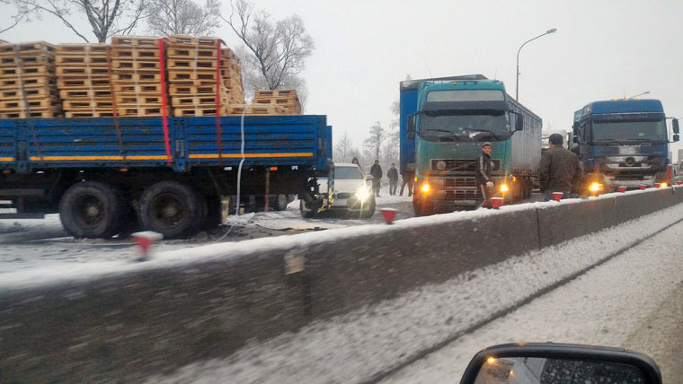 Фото из группы "Транспортный коллапс для жителей Красного Села" в соцсети "ВКонтакте"
