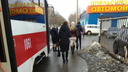 «Нет напряжения»: на улице Ново-Садовой встали трамваи