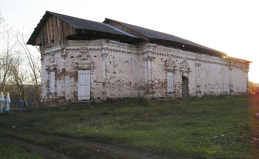 На сайте sobory.ru церковь иконы Божией Матери "Знамение" выглядит так.
На сайте sobory.ru церковь иконы Божией Матери "Знамение" выглядит так.